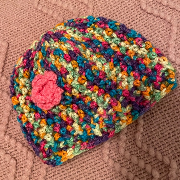 5 for $20-Infant multi-colored crocheted hat with rose embellishment. Like new. - Picture 1 of 3